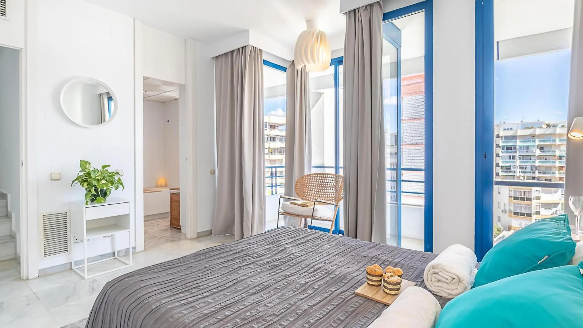 Marbella House Apartment 0*,