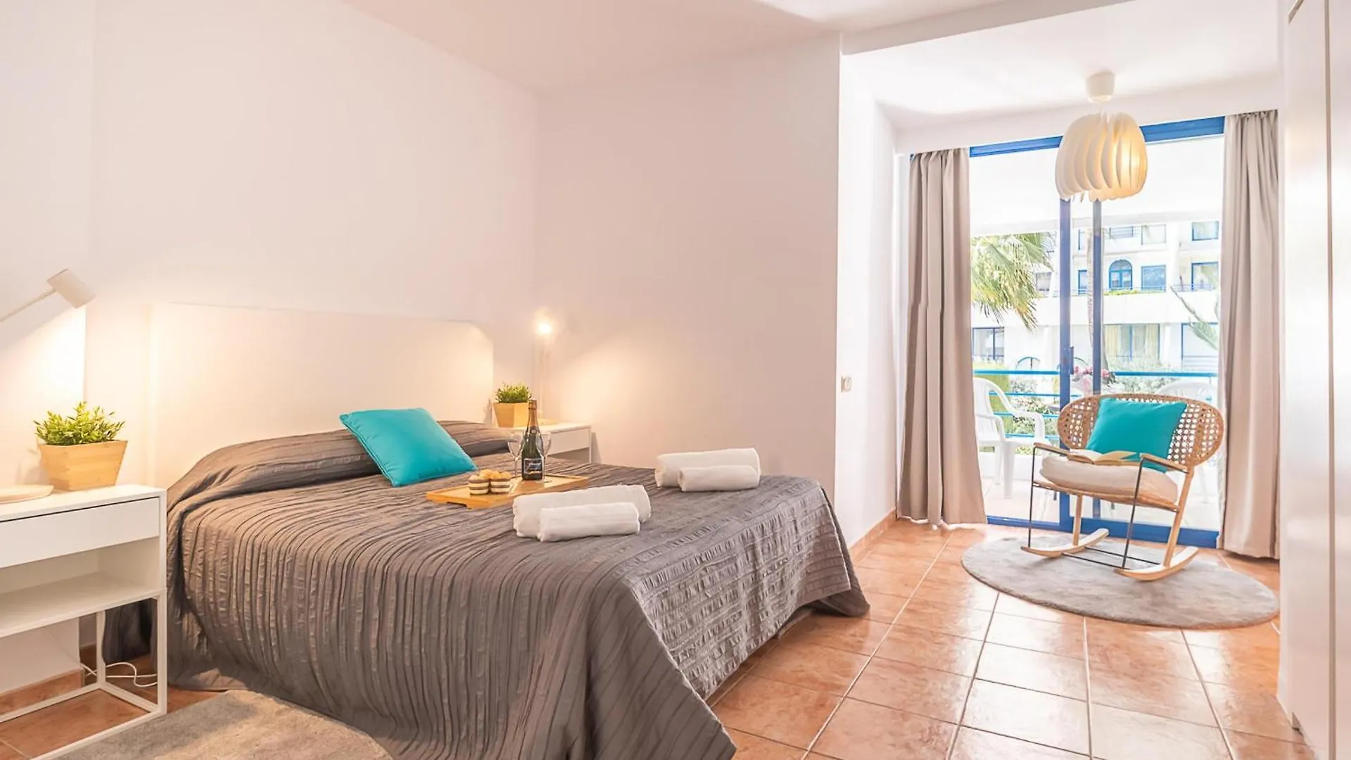 Marbella House Apartment 0*,